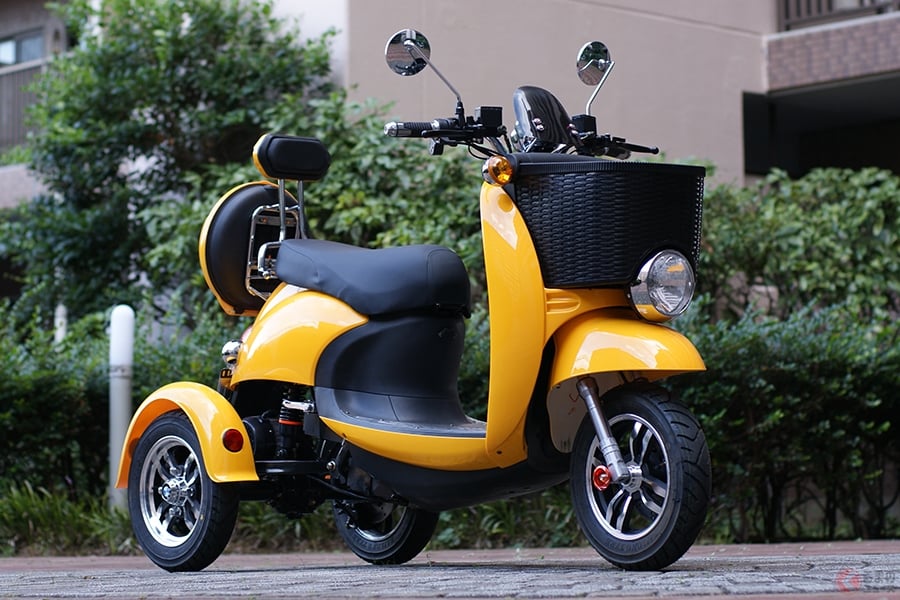 普通免許で乗れる電動3輪バイク発売 1回の充電で約100キロの走行が可能に バイクのニュース