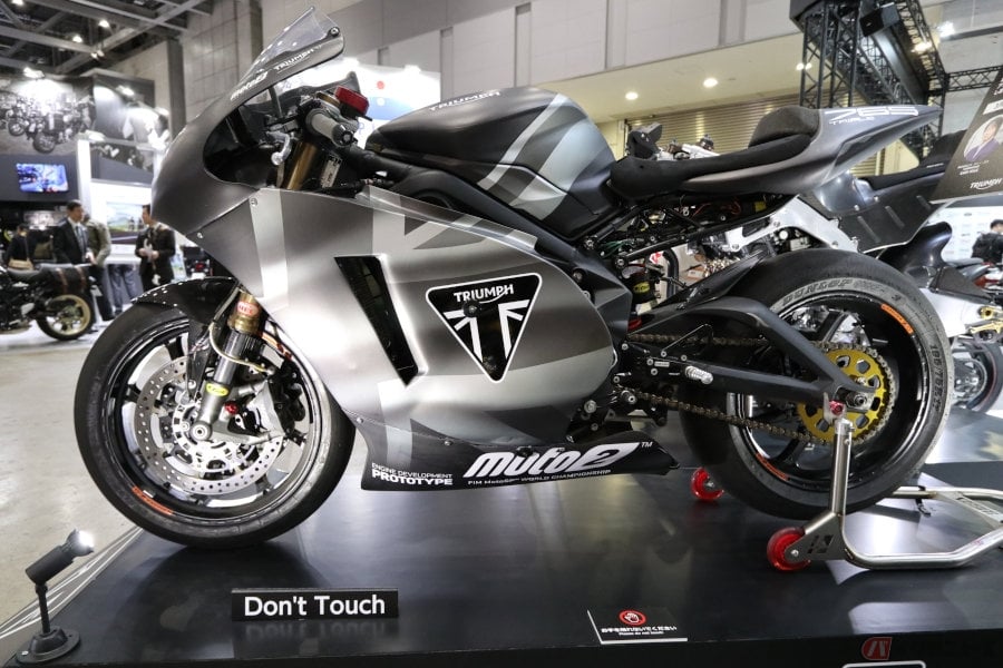 モダンクラシックからアドベンチャー カスタム Moto2エンジンまで トライアンフの今が凝縮 バイクのニュース