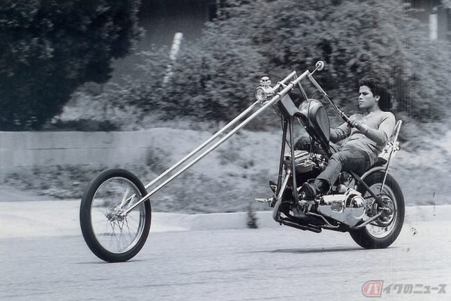 長いフロントフォークのカスタムバイクはなぜ生まれた アメリカン カスタムの象徴 チョッパー の進化の過程とは バイクのニュース