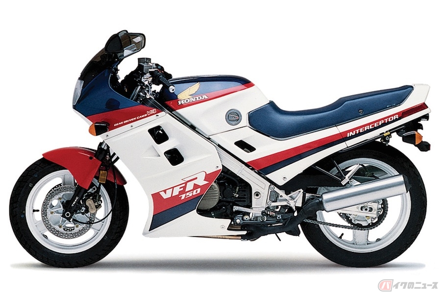 ホンダ Vfr800f 胸の空く高回転の伸びが味わえるものの ハイパーvテックのおかげで扱いやすい バイクのニュース