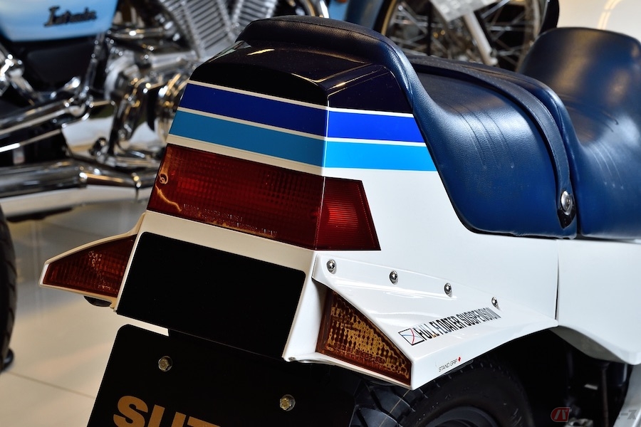 スズキ「RG250Γ（ガンマ）」最新技術満載で登場したガンマはバイクの 