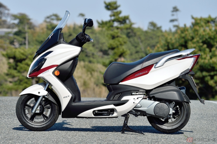 250スクーターでライバル車より20万円以上低価格!! 実用性抜群なキムコ