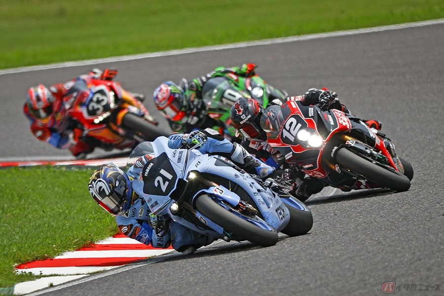 トランスポーターは勝利も運ぶ!? 鈴鹿8耐のパドックで見つけたチームの