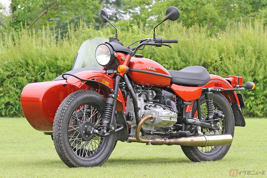 レトロかわいいのは見た目だけ 一筋縄ではいかない面白さが魅力のウラル サイドカーに挑戦 バイクのニュース
