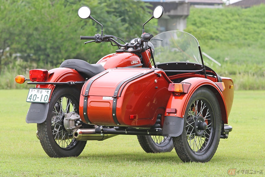 レトロかわいいのは見た目だけ 一筋縄ではいかない面白さが魅力のウラル サイドカーに挑戦 バイクのニュース