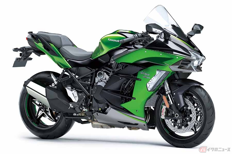 カワサキのスーパーチャージドエンジンを搭載するスポーツツアラーが