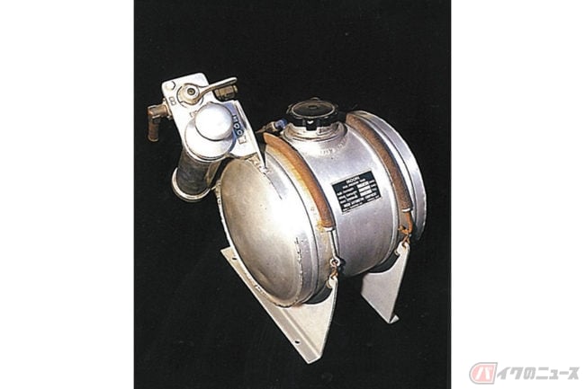 ★目玉マークのカスタムブランド！ムーンアイズのトートバック 目玉のマークでおなじみの「ムーンアイズ」 ロゴマークの製作には