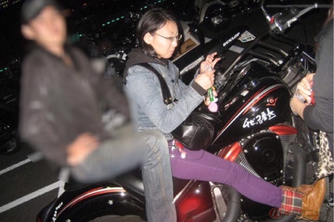 女性ライダーならではのバイクファッションの悩み 楽しめる けれど 危なくない 基礎の基礎とは バイクのニュース 女性ライダーならではのバイクファッションの悩み 楽しめる けれど 危なくない 基礎の基礎とは バイクのニュース