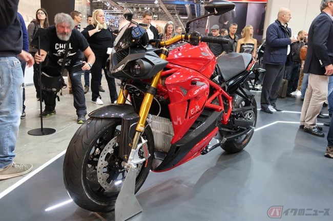 シャア専用機 イタリア エネルジカ から高性能な電動スポーツバイク エヴァ リベル が登場 Eicma2019 バイクのニュース