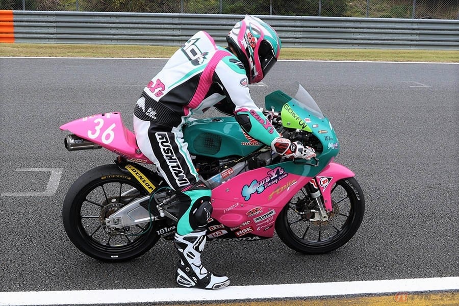日本のライダーたちの希望になりたかった 小さなバイク屋さんが市販レーサーホンダ Nsf250r で世界に挑戦した理由 バイクのニュース