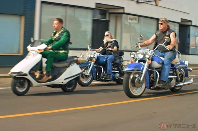 懐かしのモペット おどろきのカスタム おもしろバイクが続々登場 マックルモア ライアン ルイス ダウンタウン バイクのニュース 懐かしのモペット おどろきのカスタム おもしろバイクが続々登場 マックルモア ライアン ルイス ダウンタウン バイクのニュース