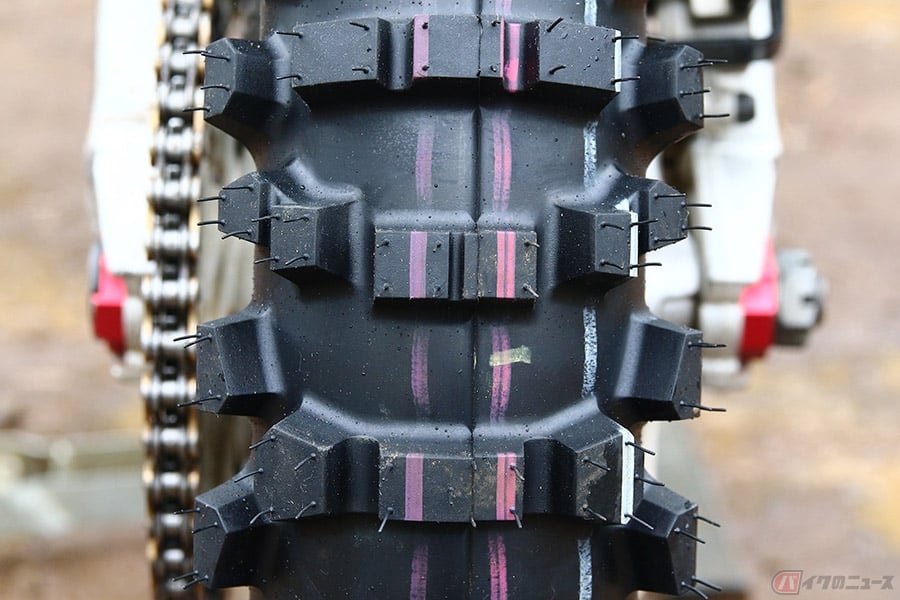 これが無ければ勝てない ハードエンデューロを支える ガミータイヤ とは バイクのニュース これが無ければ勝てない ハードエンデューロを支える ガミータイヤ とは バイクのニュース