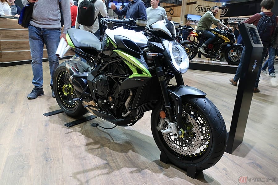 Mvアグスタ Dragster 800rr 新型登場 ユーロ4規制対応のラストモデル バイクのニュース