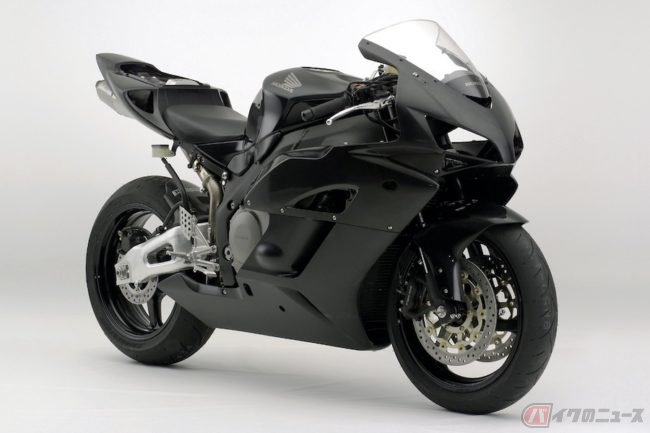 ホンダのMotoGPマシンRC211Vの先進技術を採用した7代目「CBR1000RR