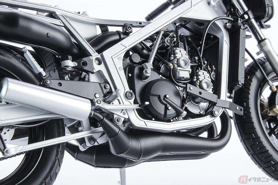 完全新金型で精密に再現されたハセガワの新製品「スズキ RG400Γ 前期型