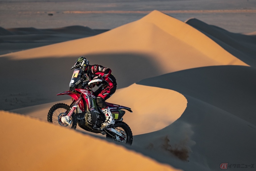 ホンダ31年ぶりにダカールラリーを制す 堅実な走りでブラベック選手が総合優勝を果たす バイクのニュース