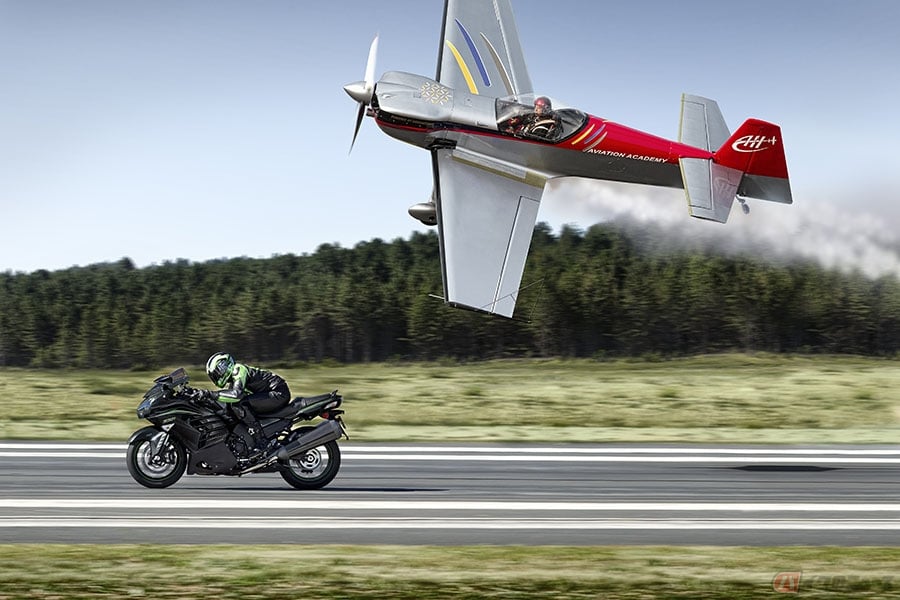 カワサキ Ninja Zx 14r 年も継続販売 スズキ ハヤブサ のライバルの実力は バイクのニュース カワサキ Ninja Zx 14r 年も継続販売 スズキ ハヤブサ のライバルの実力は バイクのニュース