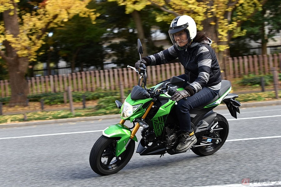 原付二種ネイキッドスポーツ カワサキ Z125 Pro とホンダ グロム を女性ライダーが比べてみました バイクのニュース
