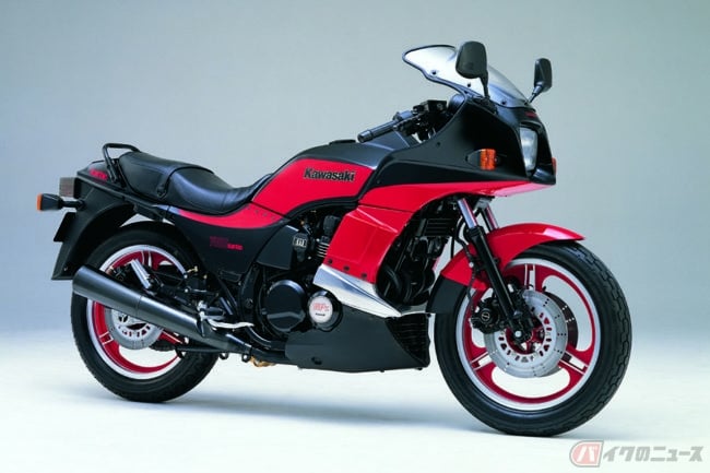 北斗の拳 登場バイクを考察 水も食料も物資もない 一九九x年 世紀末を疾走したバイクのベースモデルは バイクのニュース 北斗の拳 登場バイクを考察 水も食料も物資もない 一九九x年 世紀末を疾走したバイクのベースモデルは バイクのニュース