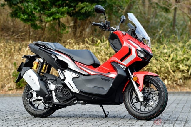 ホンダ新型 Adv150 に乗って実感 身長160cmの女性ライダーが見たバイクらしい楽しさとは バイクのニュース