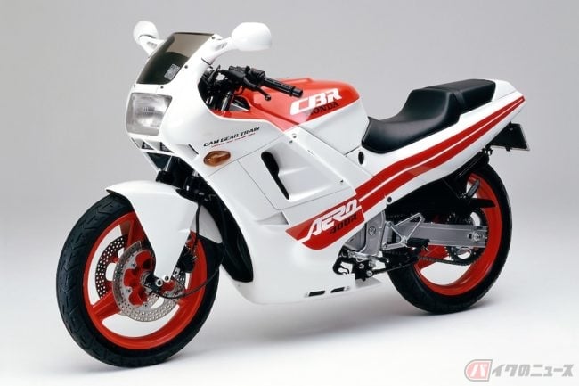 近未来的なフルカバード デザインを採用したホンダのスーパースポーツバイクcbrシリーズ バイクのニュース 近未来的なフルカバード デザインを採用したホンダのスーパースポーツバイクcbrシリーズ バイクのニュース