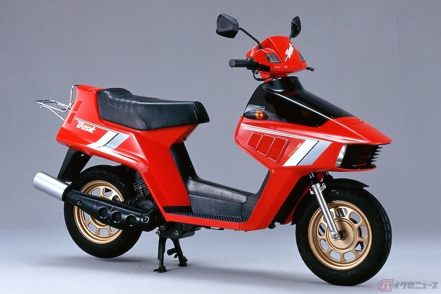 2サイクルエンジン採用した世界初の原付スクーター ホンダ ビート には 世界初採用装備満載 バイクのニュース 2サイクルエンジン採用した世界初の原付スクーター ホンダ ビート には 世界初採用装備満載 バイクのニュース
