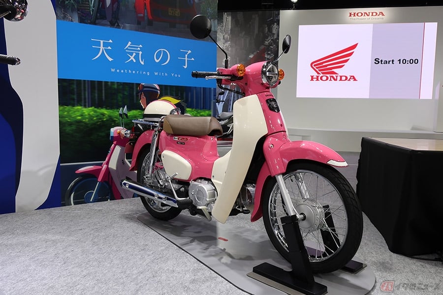 映画 天気の子 仕様のスーパーカブに乗れる ホンダが バイクレンタル 市場に参入 バイクのニュース