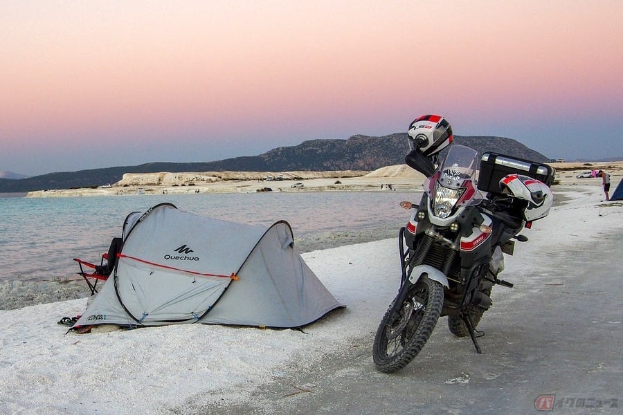 ソロキャンプの夜を1ランク上げよう ちゃんと知っておきたい ウイスキーの飲み方 バイクのニュース