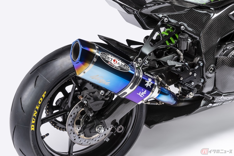カワサキ「Ninja ZX-25R」をレースイメージにカスタムした車両を公開