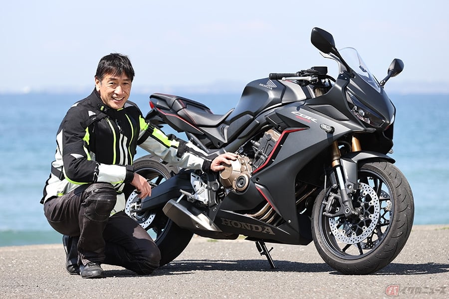 ホンダ Cbr650r の直4エンジンに思わず笑みがこぼれる ほどよいバランスのスーパースポーツモデルとは バイクのニュース