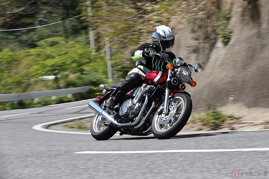 The 燃費 最後の空冷4気筒か ホンダ Cb1100ex の魅力再発見 バイクのニュース The 燃費 最後の空冷4気筒か ホンダ Cb1100ex の魅力再発見 バイクのニュース