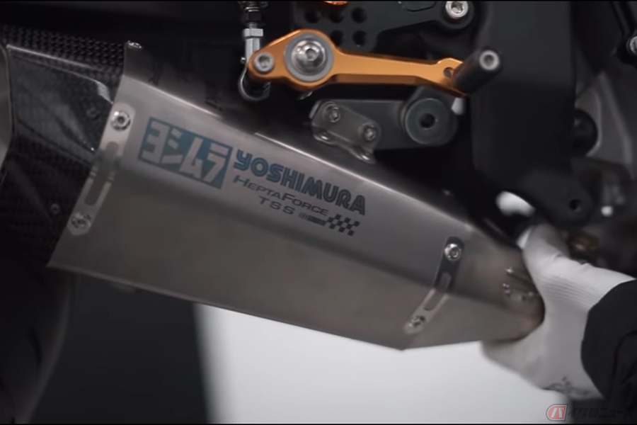 ヨシムラがカワサキ4気筒250cc「Ninja ZX-25R」用エキゾーストを開発
