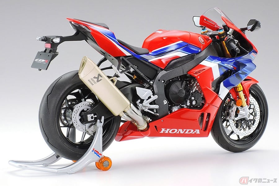 どれだけ実物に近い ホンダ Cbr1000rr R Fireblade Sp が早くも1 12スケールで登場 バイクのニュース どれだけ実物に近い ホンダ Cbr1000rr R Fireblade Sp が早くも1 12スケールで登場 バイクのニュース