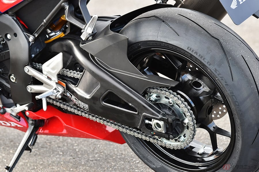 どれだけ実物に近い ホンダ Cbr1000rr R Fireblade Sp が早くも1 12スケールで登場 バイクのニュース どれだけ実物に近い ホンダ Cbr1000rr R Fireblade Sp が早くも1 12スケールで登場 バイクのニュース