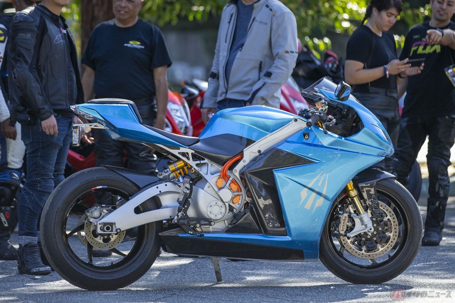 最速の量産電動バイク製造メーカー Lightning Motorcycles が手掛ける「STRIKE」とは バイクのニュース