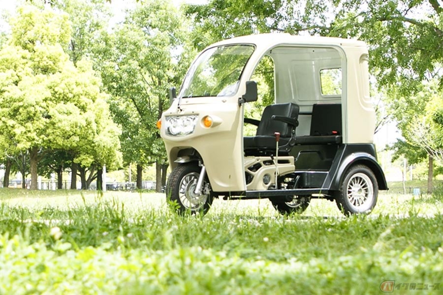 普通自動車免許で運転できる125ccトライク Aptrikes125 国内バイク市場の起爆剤になりえるか バイクのニュース 普通自動車免許で運転できる125ccトライク Aptrikes125 国内バイク市場の起爆剤になりえるか バイクのニュース