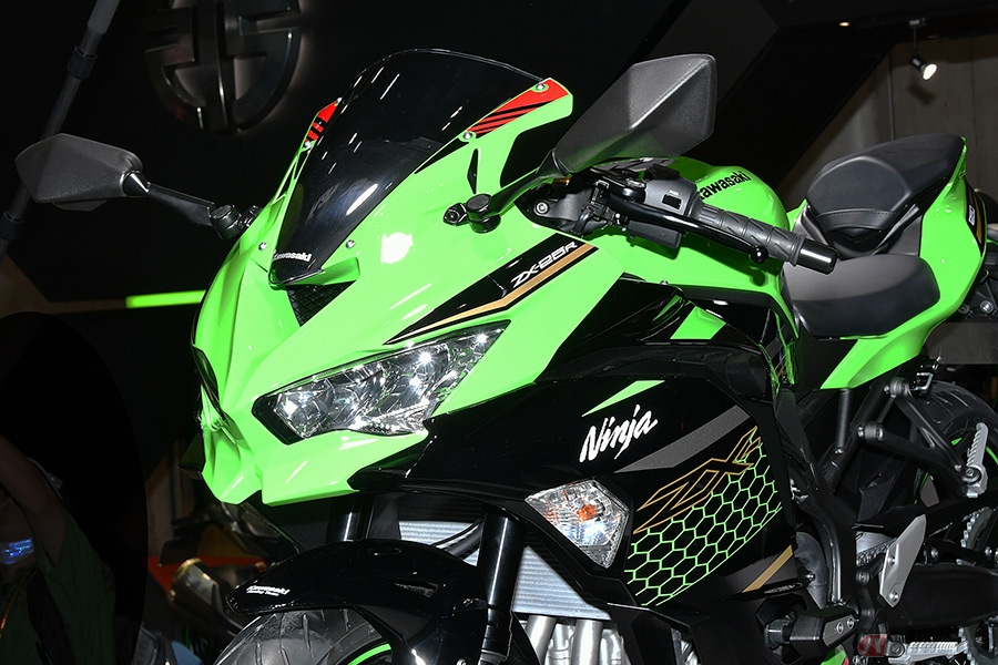 カワサキ250cc並列4気筒「Ninja ZX-25R」ニュージーランドで予約開始