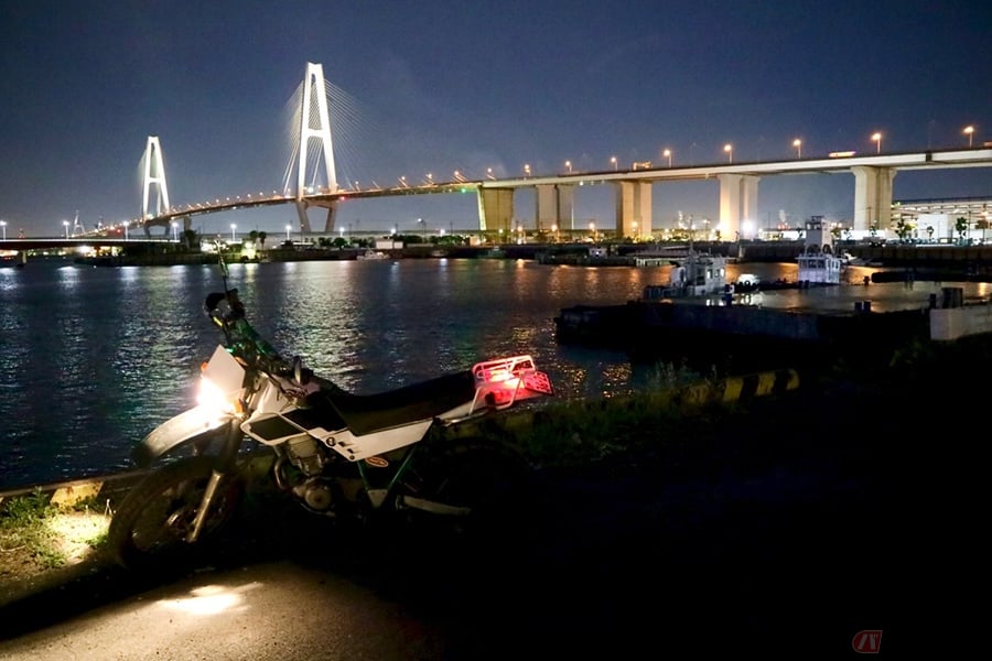 愛車と夜景のハーモニー 湾岸エリア 名港トリトン でバイクと巨大建築物を撮ってみた バイクのニュース 愛車と夜景のハーモニー 湾岸エリア 名港トリトン でバイクと巨大建築物を撮ってみた バイクのニュース