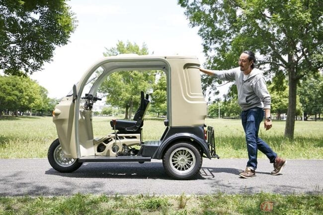 125ccトライク Aptrikes125 は女性でも取り回し可能 コインパーキングの利用は可能 バイクのニュース