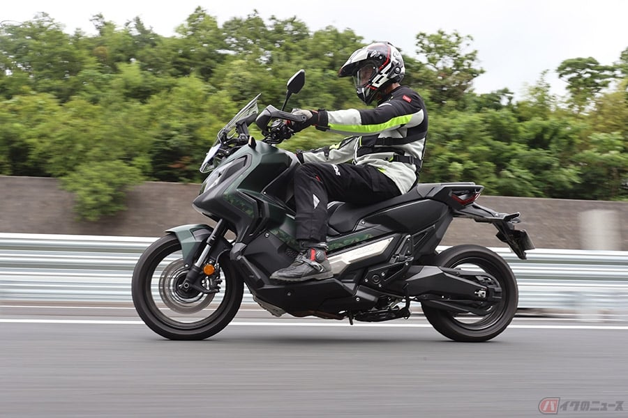 The 燃費 鼓動感あふれる745cc直列2気筒エンジン搭載 Dctを装備するホンダ X Adv の実力は バイクのニュース