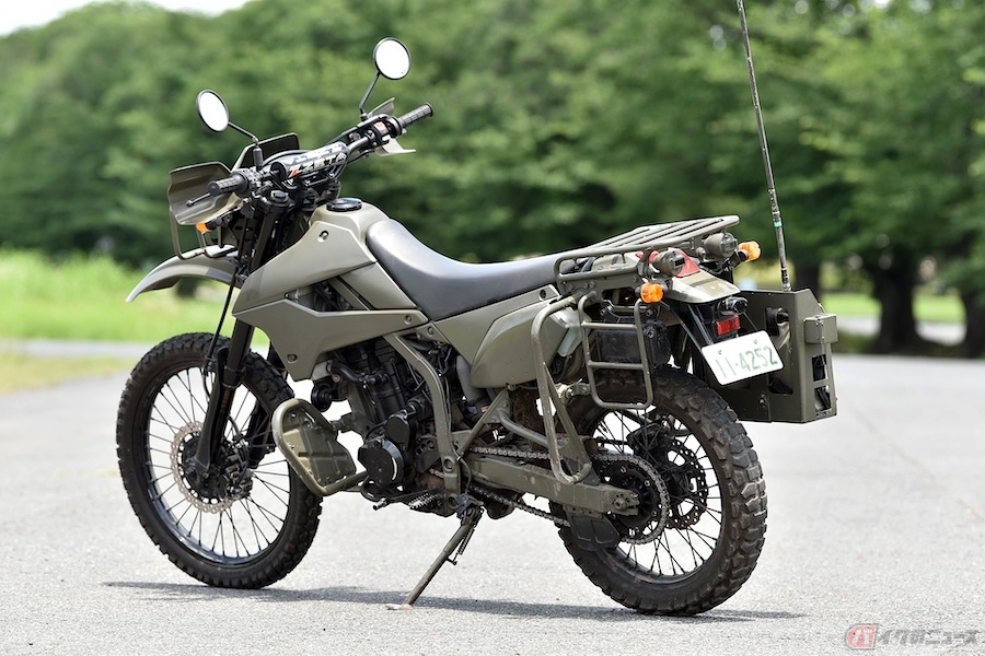 陸上自衛隊に採用されている川崎重工製「KLX250」を紐解く！ | バイク