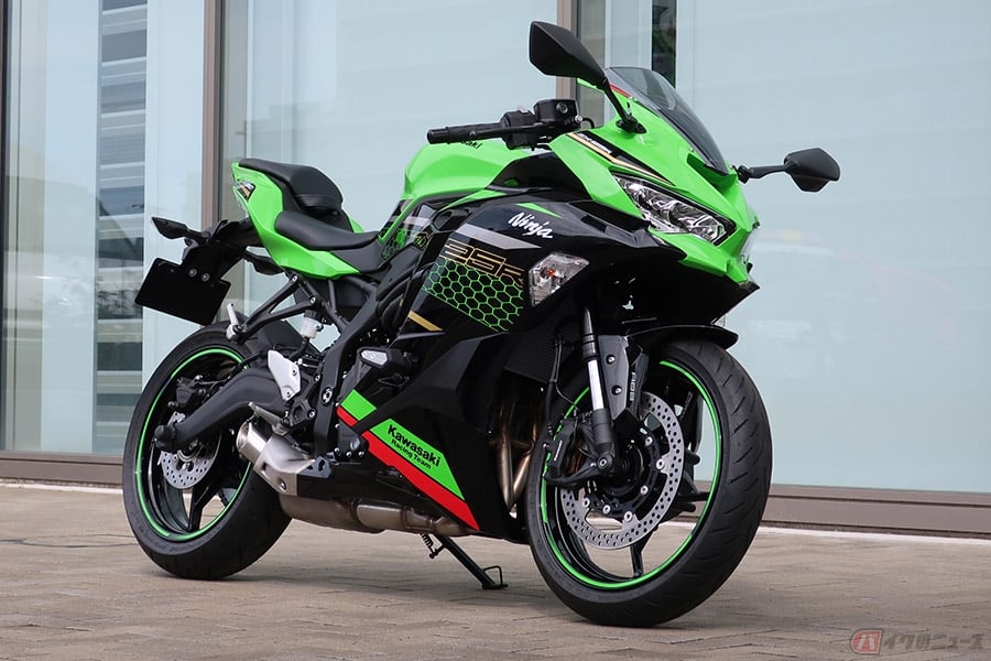 カワサキ Ninja Zx 25r スタンダードとseのどっちを選ぶ バイクのニュース カワサキ Ninja Zx 25r スタンダードとseのどっちを選ぶ バイクのニュース