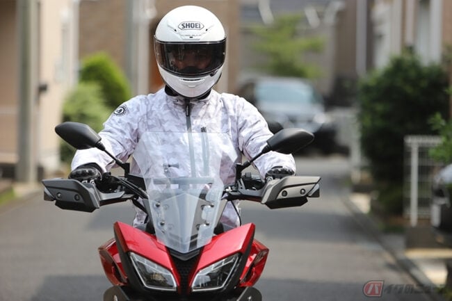 クリアからスモークへ無段階で色の濃さが変わる Shoei フォトクロミックシールド を使ってみた バイクのニュース クリアからスモークへ無段階で色の濃さが変わる Shoei フォトクロミックシールド を使ってみた バイクのニュース