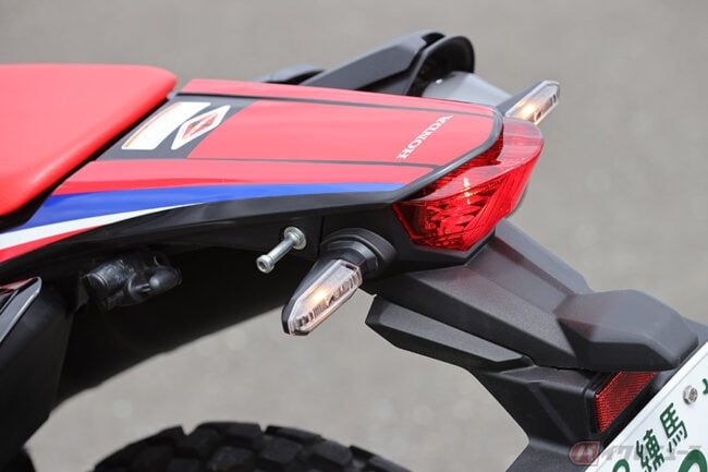 ダカールラリーに求められる速くてタフなマシンがモチーフ ホンダ Crf250ラリー ローダウン仕様はどうだ バイクのニュース