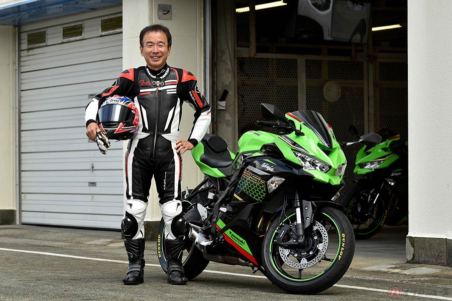 バイクウェア　 Motorrad カワサキ「Ninja ZX-25R」は今日的なスポーツライディングの基本を学ば