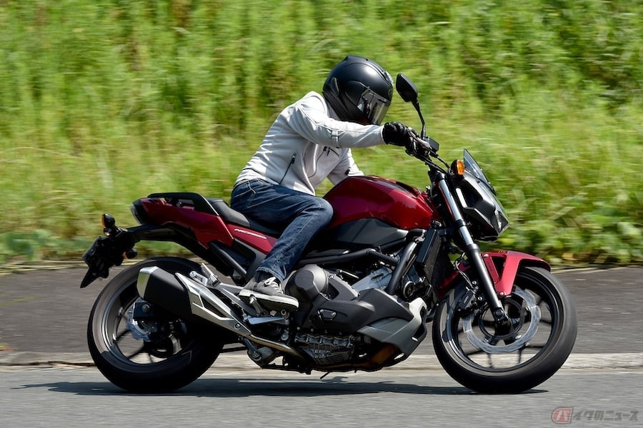 バイクのdct搭載モデルに初試乗 クルマとの違いなどは リターンライダー Kaneko S Eye バイクのニュース