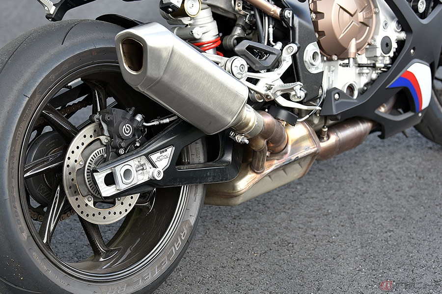 BMW MOTORRAD S1000RR マフラー 重たかっ サイレンサー