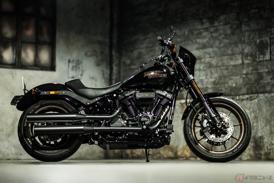 HARLEY-DAVIDSON ハーレー黒　サイドファスナーヒール高約9センチ ハーレーに乗りたくて大型二輪免許に挑戦した女性、それを支える教官