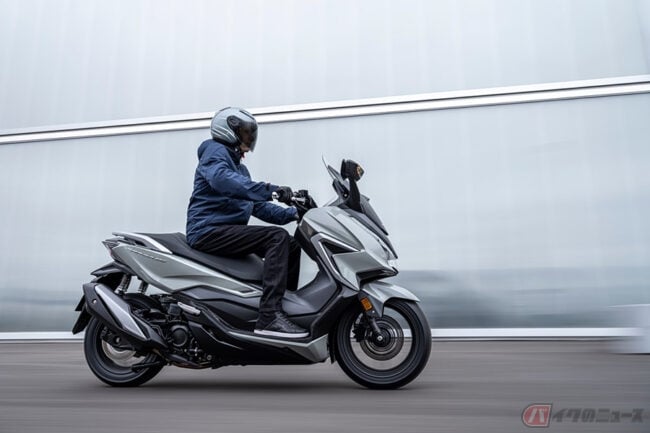 ホンダ フォルツァ350 21年モデル公開 排気量増加でよりスピーディに バイクのニュース ホンダ フォルツァ350 21年モデル公開 排気量増加でよりスピーディに バイクのニュース