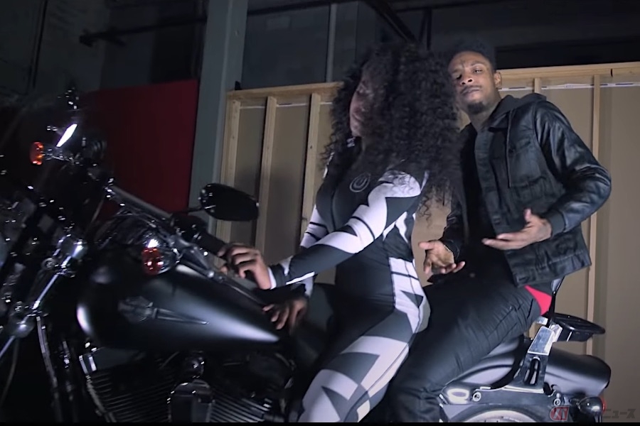 秋の夜長のお供にセクシーなハーレーはいかが 21サヴェージ Motorcycle バイクのニュース